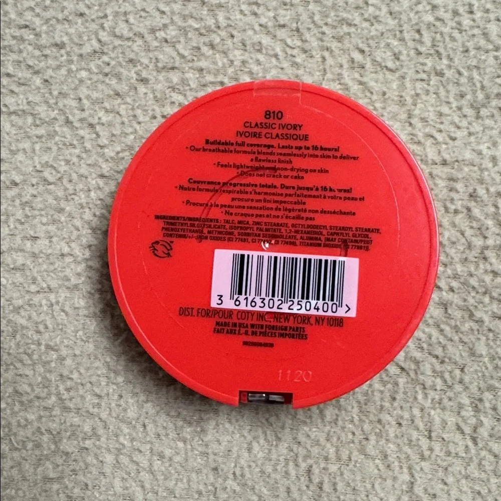 810 COVERGIRL Outlast Extreme Wear Pressed Powder - Classic Ivory‎